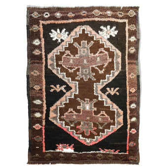 ZM296 Handwoven Vintage Rug 2’1 x 2’8