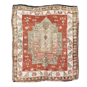 ZM303 Handwoven Vintage Rug 2’9 x 3’1