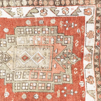 ZM303 Handwoven Vintage Rug 2’9 x 3’1