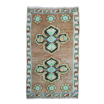 ZM309 Handwoven Vintage Rug 1’7 x 2’9