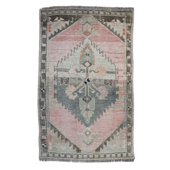 ZM314 Handwoven Vintage Rug 1’10 x 3