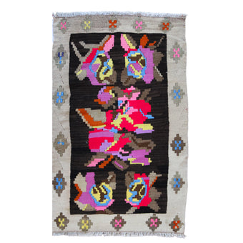 ZM317 Handwoven Vintage Rug 1’9 x 2'10