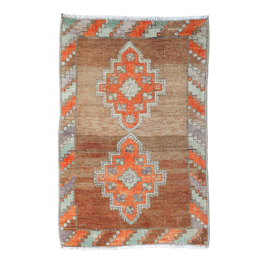 ZM318 Handwoven Vintage Rug 1’11 x 2’10