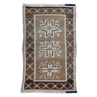 ZM322 Handwoven Vintage Rug 1’9 x 2'9