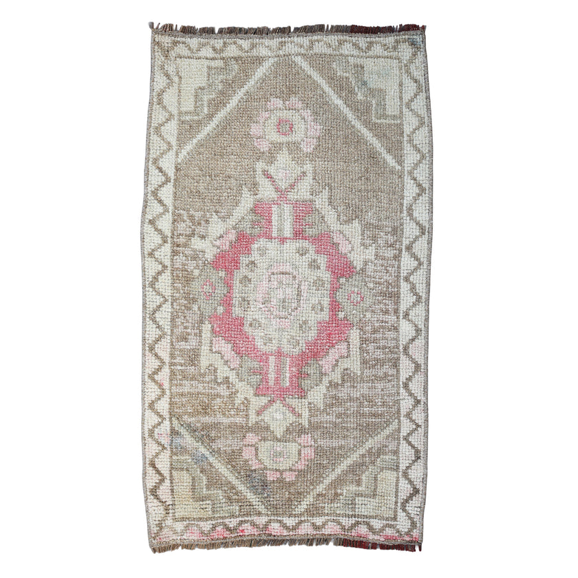 ZM325 Handwoven Vintage Rug 1’8 x 3
