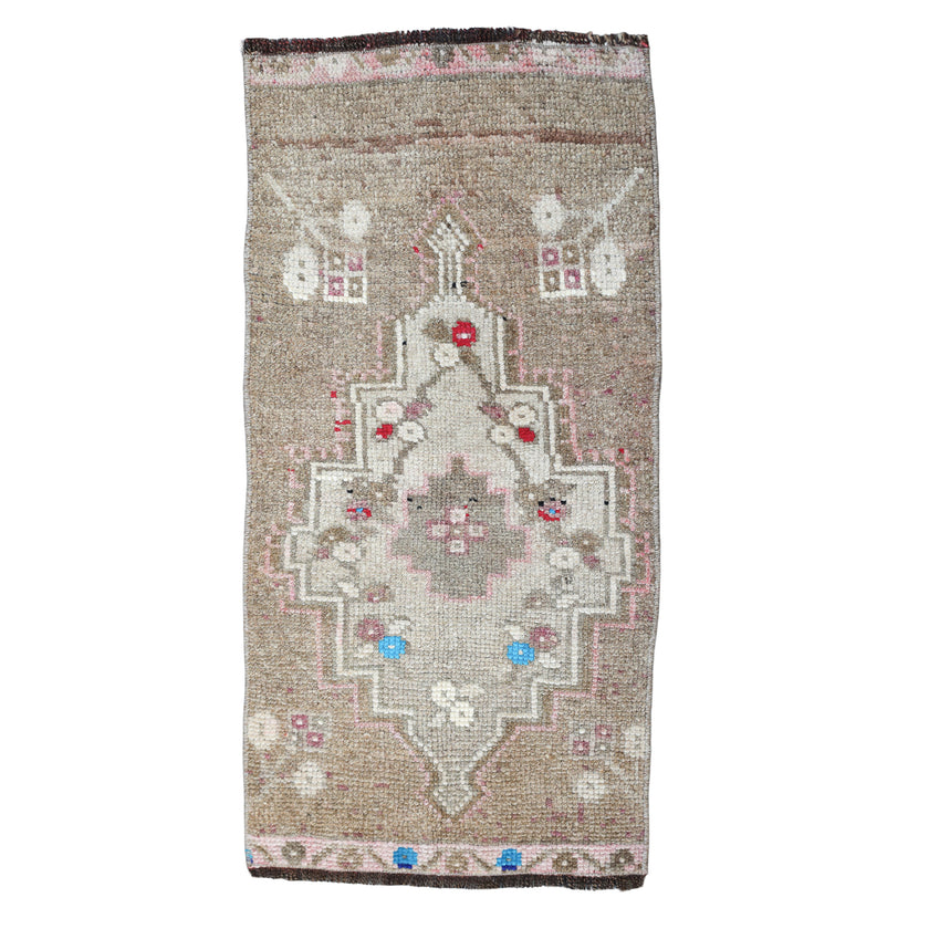 ZM327 Handwoven Vintage Rug 1’6 x 3'2
