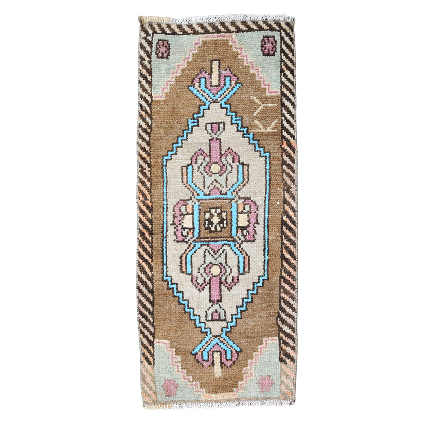 ZM331 Handwoven Vintage Rug 1’5 x 3'3