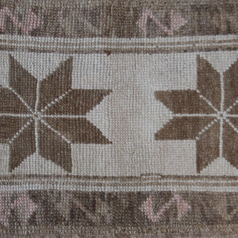 ZM344 Handwoven Vintage Rug 1’5 x 2’10