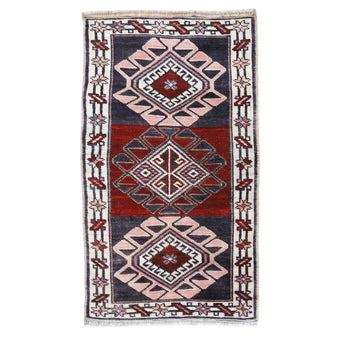 ZM350 Handwoven Vintage Rug 1’7 x 2’9