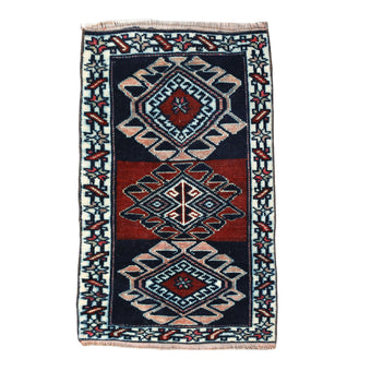 ZM351 Handwoven Vintage Rug 1’7 x 2'9