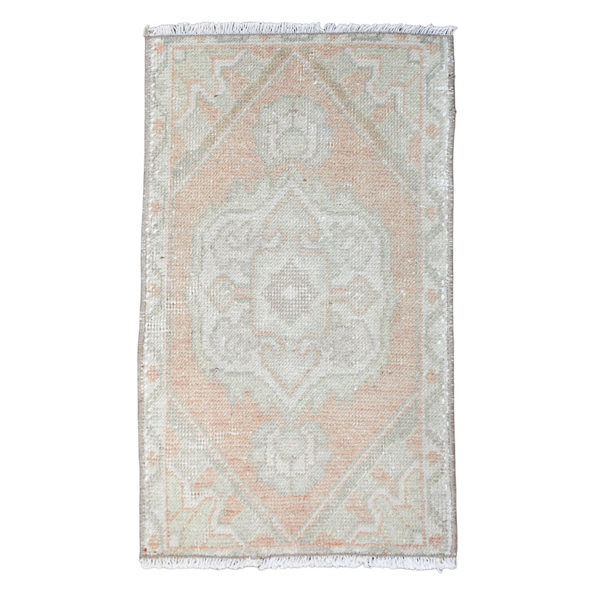ZM363 Handwoven Vintage Rug 1’4 x 2'4