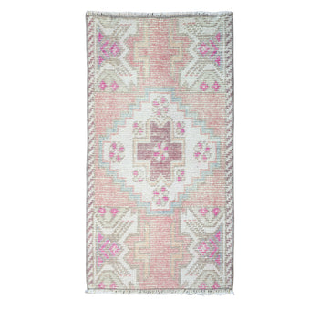 ZM365 Handwoven Vintage Rug 1’7 x 2'10