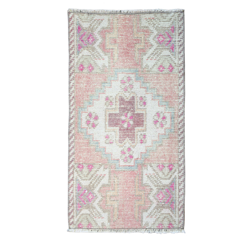 ZM365 Handwoven Vintage Rug 1’7 x 2'10