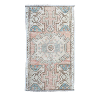 ZM366 Handwoven Vintage Rug 1’7 x 2’9