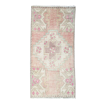 ZM370 Handwoven Vintage Rug 1’5 x 3