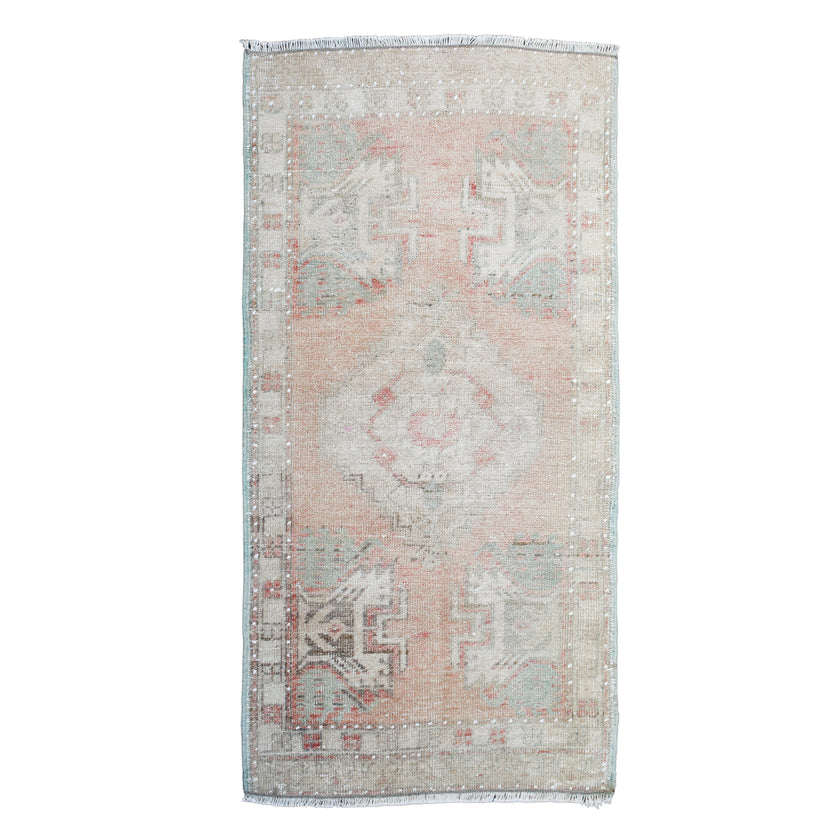 ZM371 Handwoven Vintage Rug 1’8 x 3’3