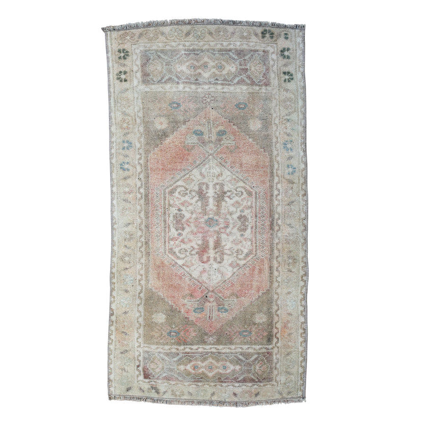 ZM372 Handwoven Vintage Rug 1’8 x 3’3