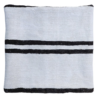 ZP106 Rug Pillow 20x20