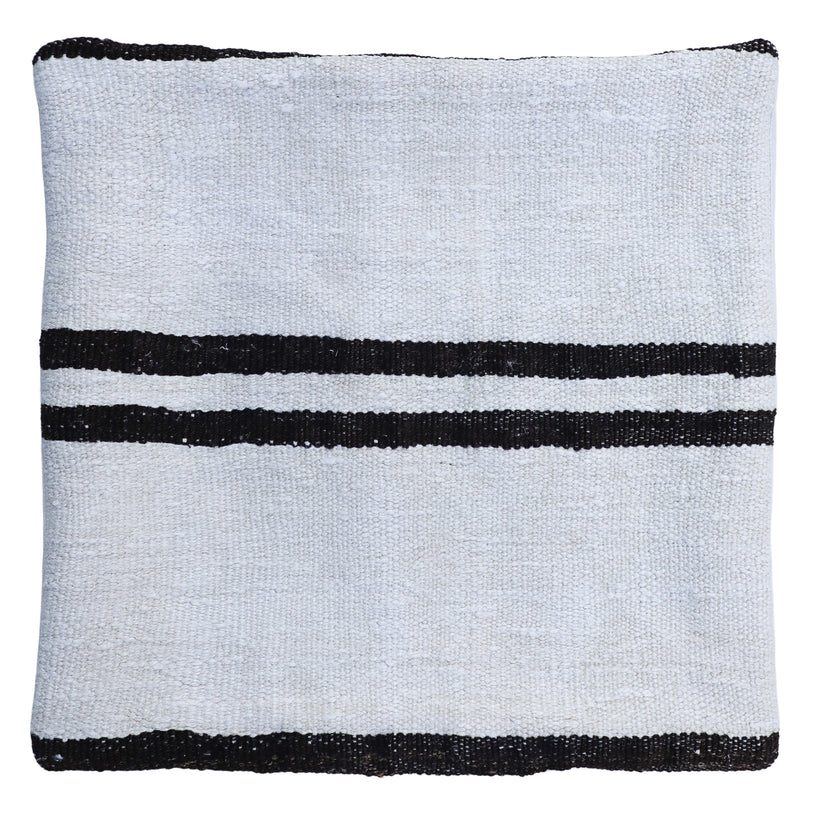 ZP106 Rug Pillow 20x20