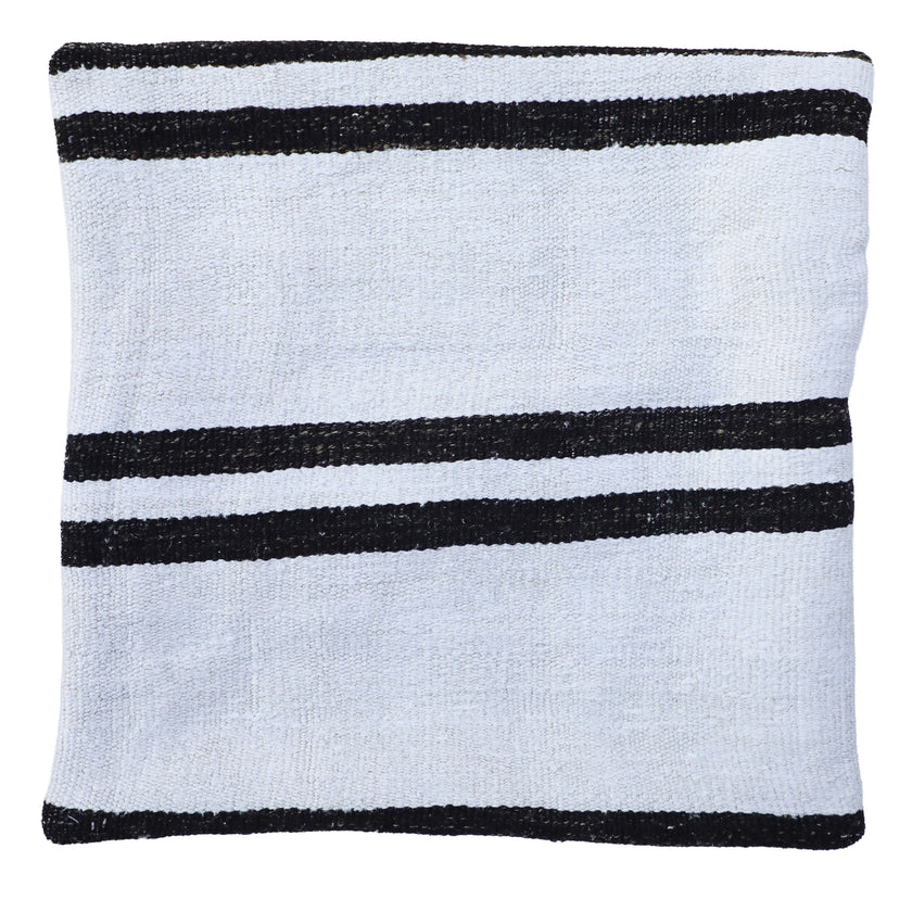 ZP112 Rug Pillow 20x20