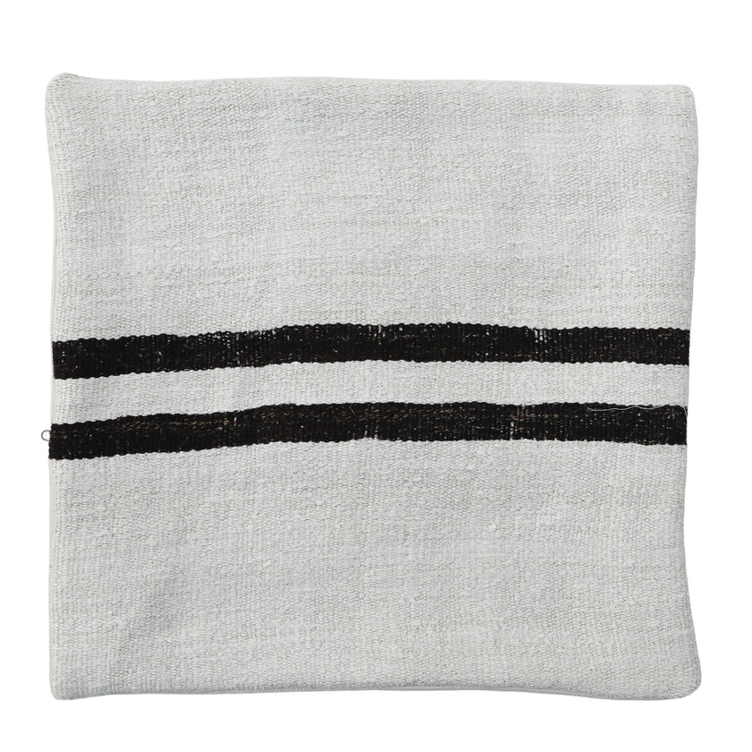 ZP129 Rug Pillow 20x20