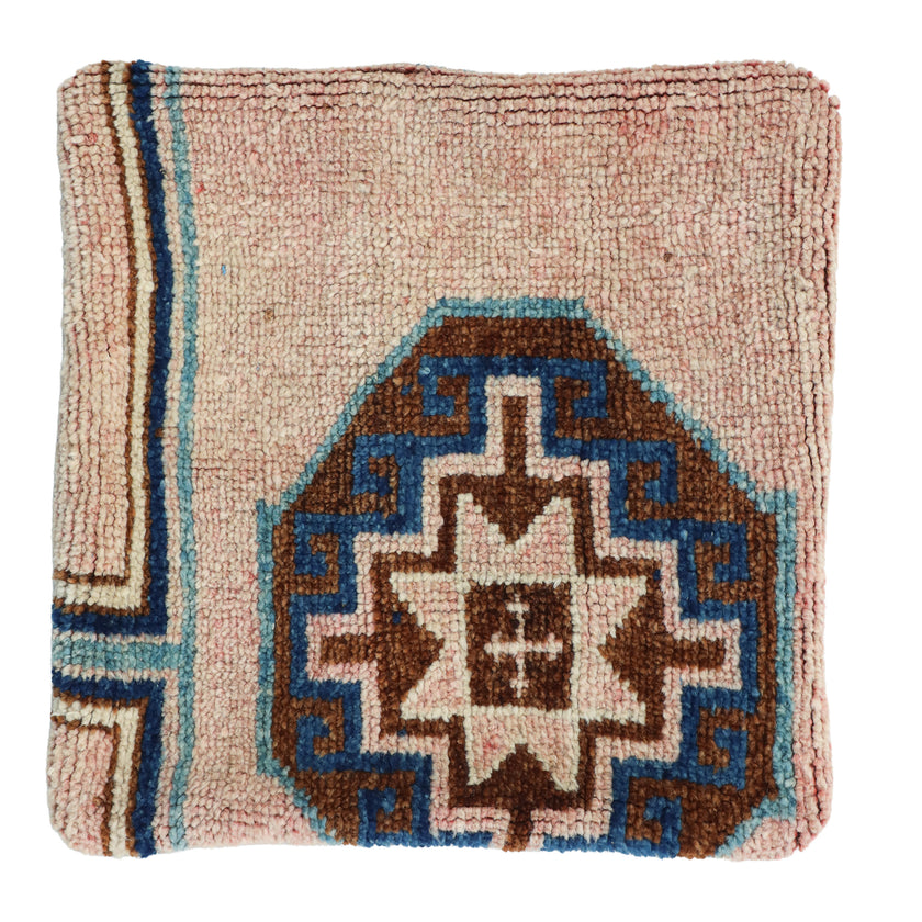 ZP150 Rug Pillow 20x20