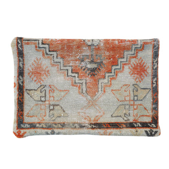 ZP211 Rug Pillow 15x22
