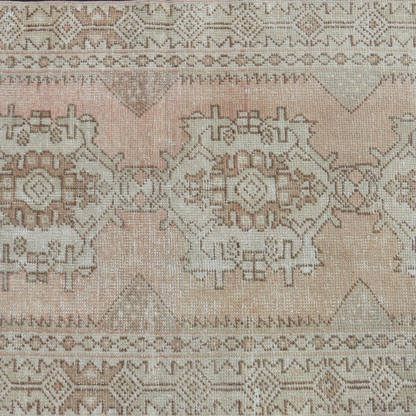 14014 Handwoven Vintage Rug 2'10x9'1