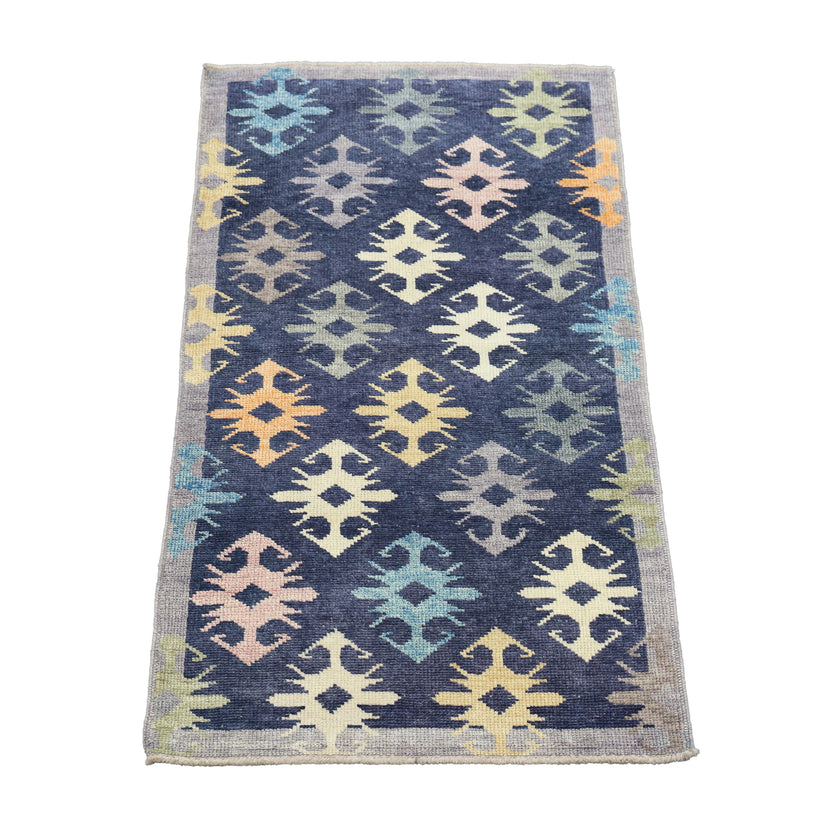 15138 Handwoven Rug 2'10x5'7