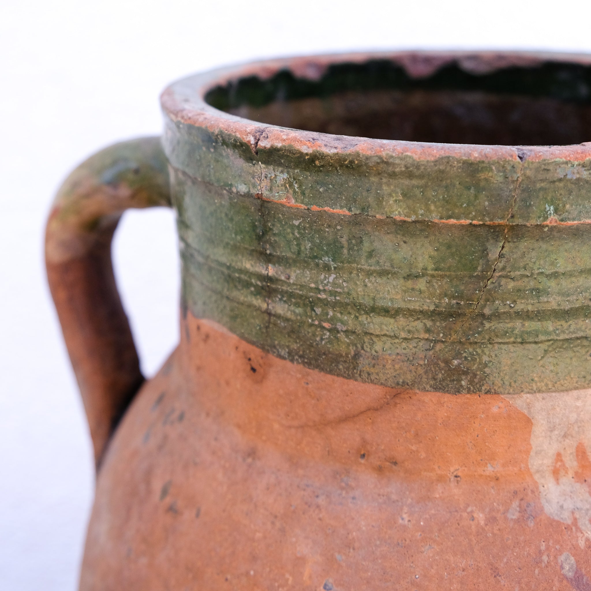 Olive Jar 155 (18x35) – Zuma Imports