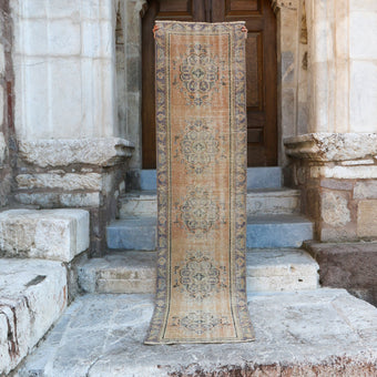 1626 Damla 2’5x9’10 Handwoven Vintage Rug