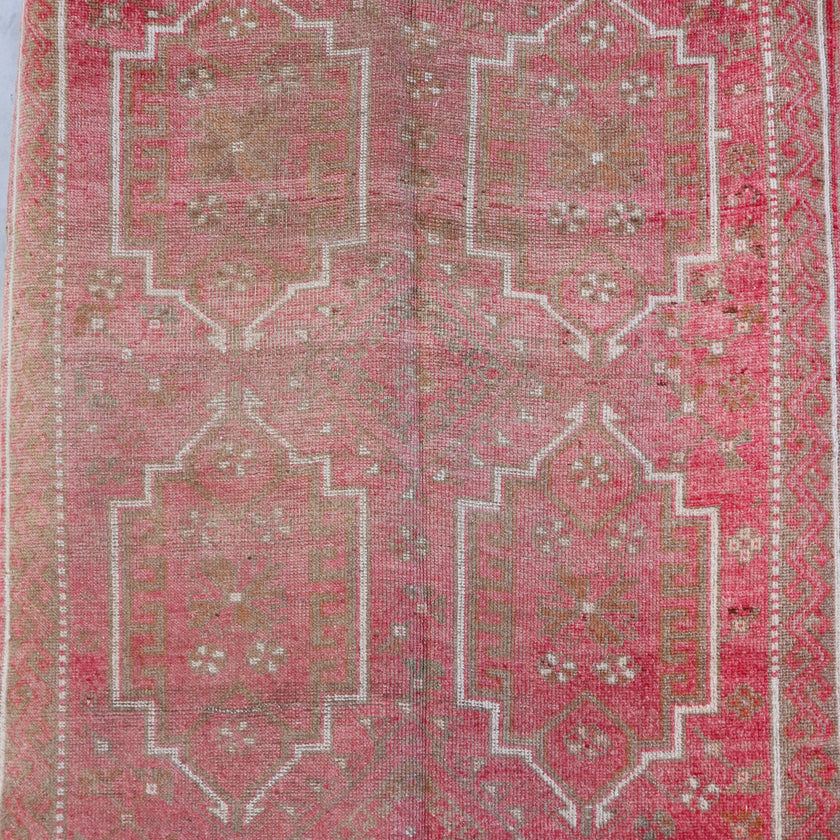 1690 Handwoven Vintage Rug 5’1x11’2