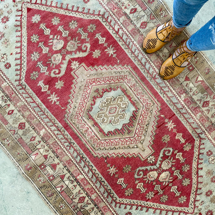 2017 Handwoven Vintage Rug 3’9x7'2