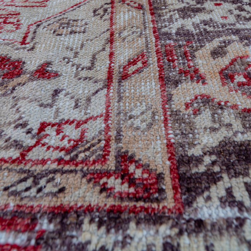 2719 Handwoven Vintage Rug 5‘2x8’5