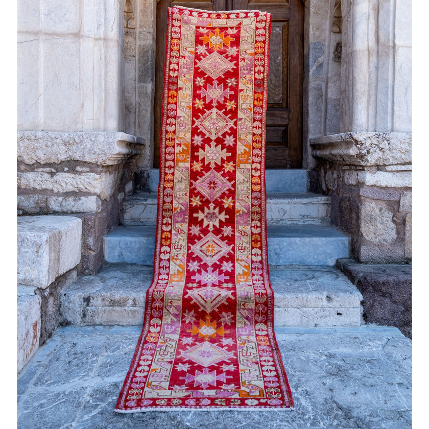 2866 Handwoven Vintage Rug 2’11x11’8