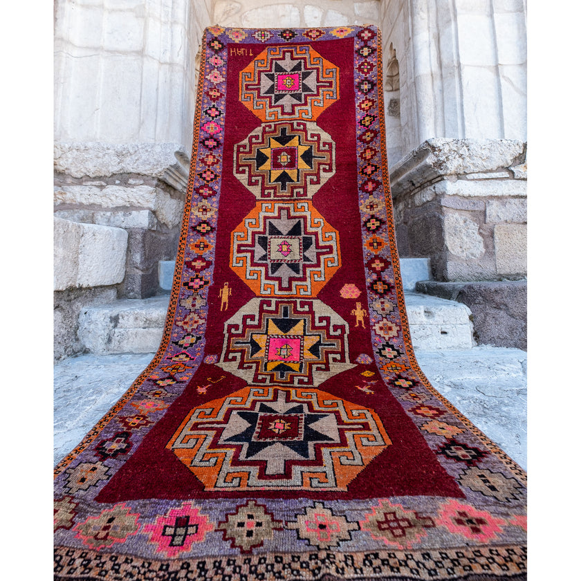 2886 Handwoven Vintage Rug 3’10x10
