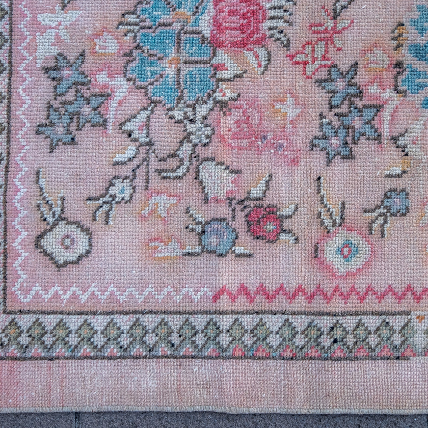 2967 Handwoven Vintage Rug 3x6'4