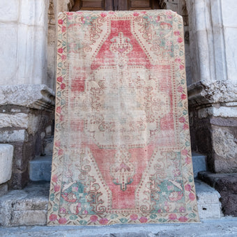 2978 Handwoven Vintage Rug 4'4x6'10