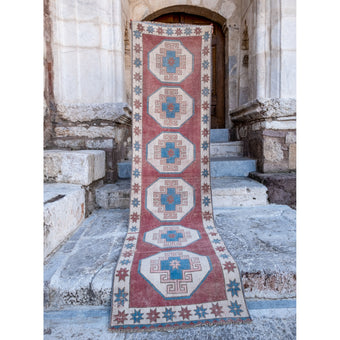 2990 Handwoven Vintage Rug 2’10x10’3