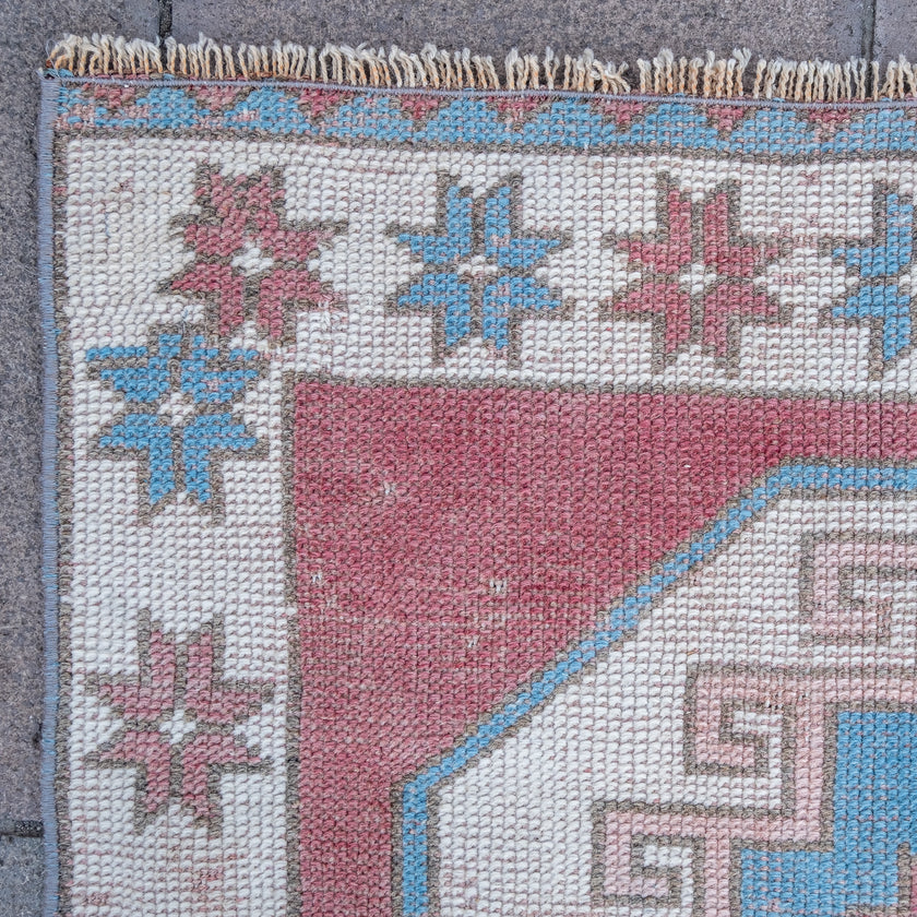 2990 Handwoven Vintage Rug 2’10x10’3