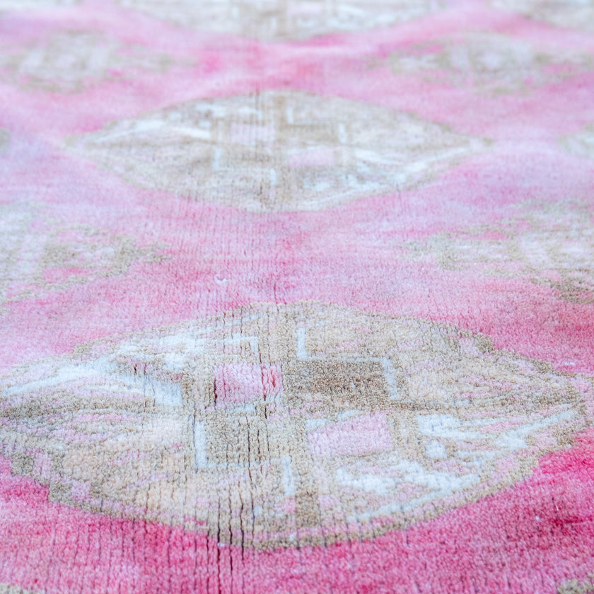 3210 Handwoven Vintage Rug 6'10x9'7