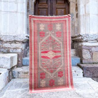 3292 Handwoven Vintage Rug 3'6x6'2