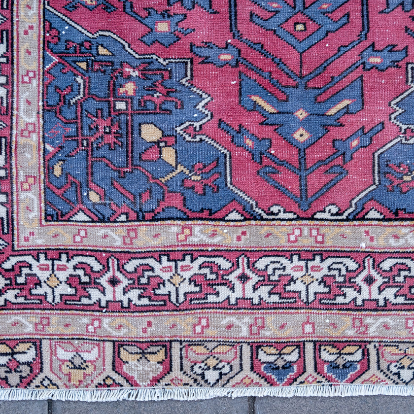 3311 Handwoven Vintage Rug 3'11x6'6