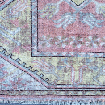 3327 Handwoven Vintage Rug 2'9x9'6