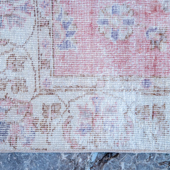 3372 Handwoven Vintage Rug 3'4x6'6