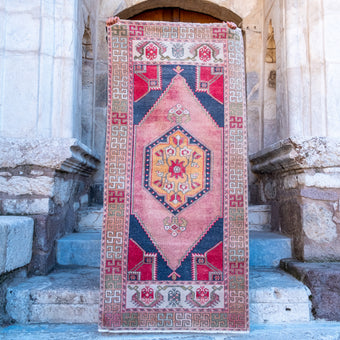 3384 Handwoven Vintage Rug 3'2x6'8