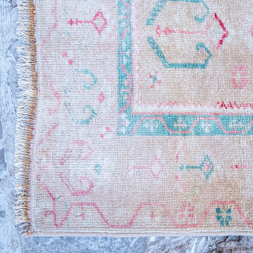 3396 Handwoven Vintage Rug 3'7x6'10