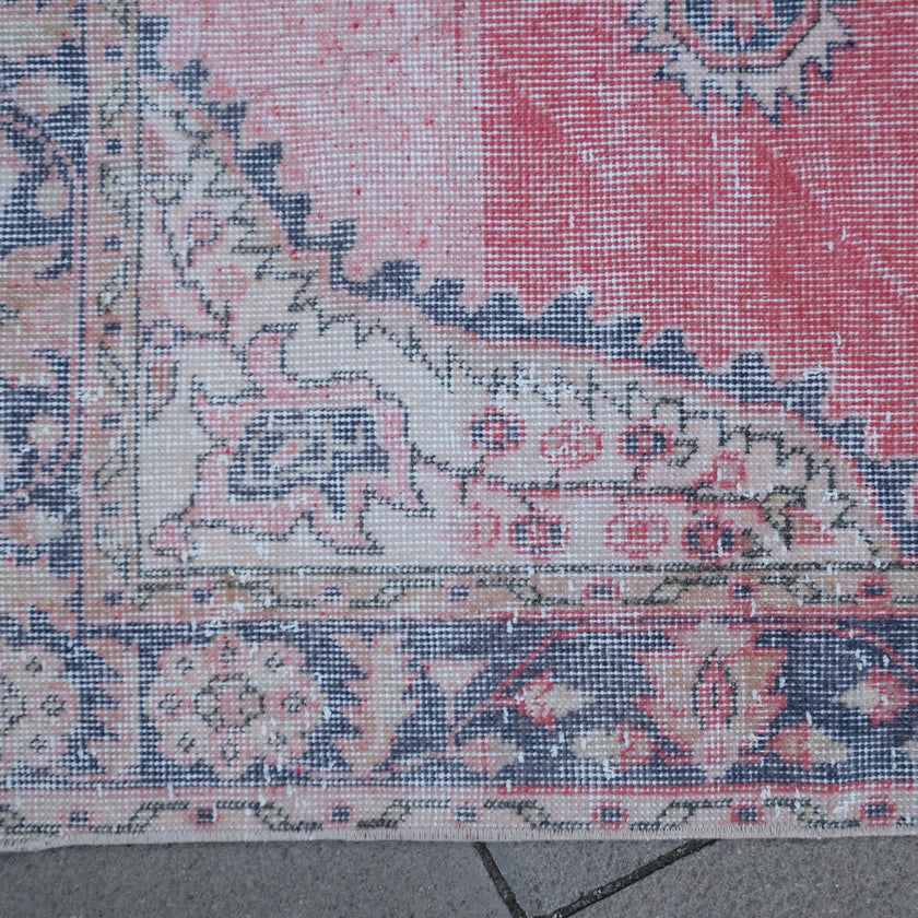 3407 Handwoven Vintage Rug 3'8x6'8