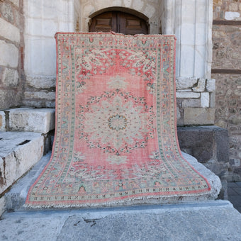3453 Handwoven Vintage Rug 7x10'4