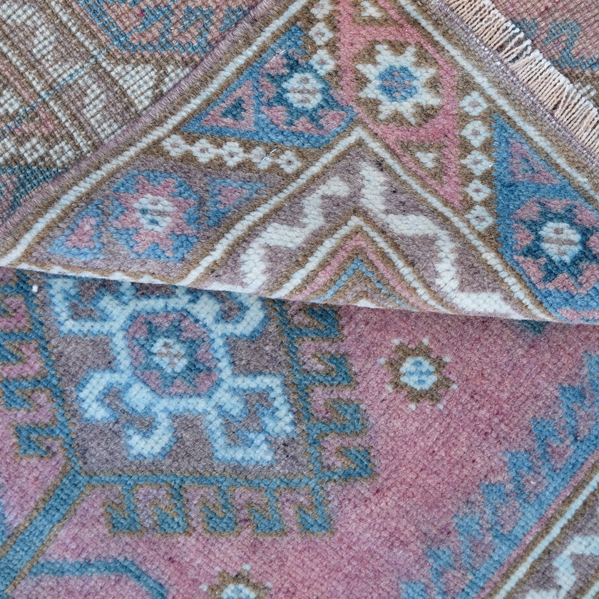 3490 Handwoven Vintage Rug 2'4x3'11